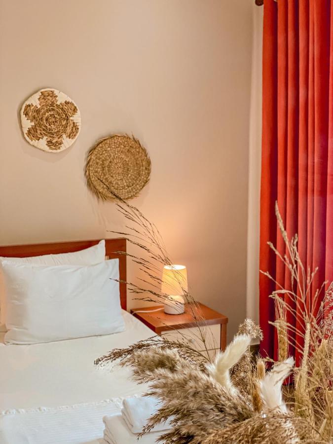Aljur Hotel Himare Exterior foto